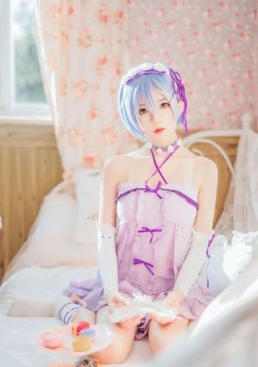 年轻的女学生8_国产剧免费观看电视剧